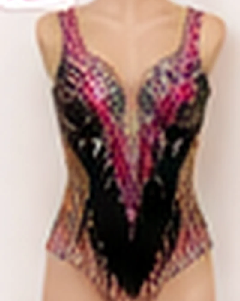 Diseño de maillot negro y rosa Rítmica Center